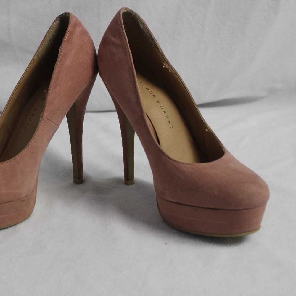 Lauren Conrad size 7 1/2 Pink heels